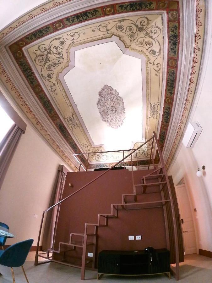 Palazzo Sul Corso-Charming Appartaments Brindisi Exterior foto