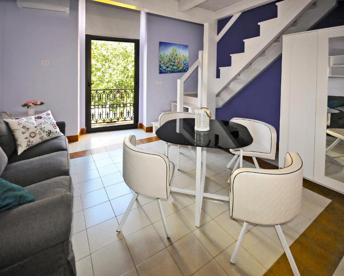 Palazzo Sul Corso-Charming Appartaments Brindisi Exterior foto